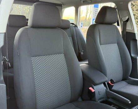 Черный Фольксваген Гольф, объемом двигателя 1.6 л и пробегом 277 тыс. км за 8200 $, фото 31 на Automoto.ua