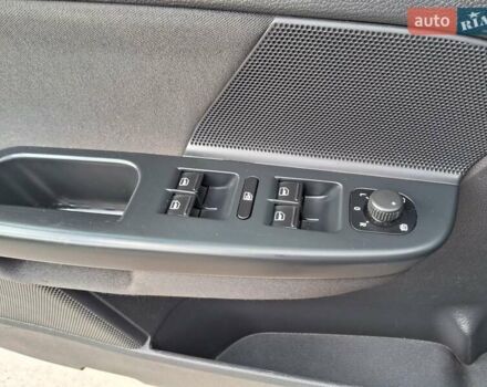 Чорний Фольксваген Гольф, об'ємом двигуна 1.6 л та пробігом 226 тис. км за 8400 $, фото 23 на Automoto.ua