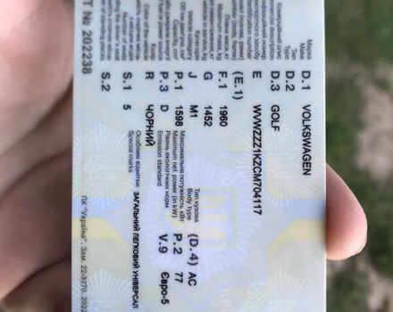 Черный Фольксваген Гольф, объемом двигателя 1.6 л и пробегом 164 тыс. км за 9600 $, фото 1 на Automoto.ua