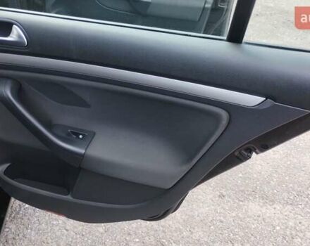 Черный Фольксваген Гольф, объемом двигателя 1.6 л и пробегом 237 тыс. км за 7900 $, фото 30 на Automoto.ua