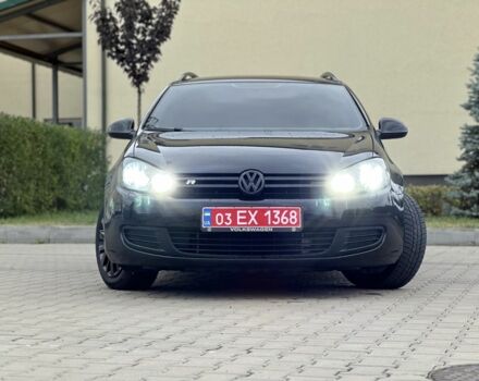 Черный Фольксваген Гольф, объемом двигателя 1.6 л и пробегом 245 тыс. км за 7900 $, фото 1 на Automoto.ua