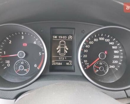 Черный Фольксваген Гольф, объемом двигателя 1.6 л и пробегом 237 тыс. км за 7900 $, фото 12 на Automoto.ua