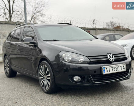 Черный Фольксваген Гольф, объемом двигателя 1.6 л и пробегом 284 тыс. км за 5900 $, фото 2 на Automoto.ua