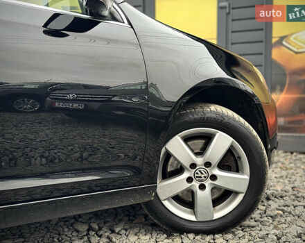 Черный Фольксваген Гольф, объемом двигателя 1.97 л и пробегом 233 тыс. км за 9999 $, фото 23 на Automoto.ua