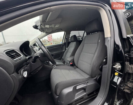 Черный Фольксваген Гольф, объемом двигателя 1.97 л и пробегом 233 тыс. км за 9999 $, фото 49 на Automoto.ua