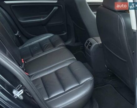 Чорний Фольксваген Гольф, об'ємом двигуна 1.39 л та пробігом 186 тис. км за 8200 $, фото 33 на Automoto.ua