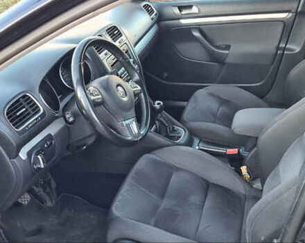 Черный Фольксваген Гольф, объемом двигателя 1.4 л и пробегом 195 тыс. км за 8000 $, фото 13 на Automoto.ua