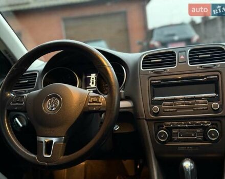 Чорний Фольксваген Гольф, об'ємом двигуна 1.39 л та пробігом 186 тис. км за 8200 $, фото 36 на Automoto.ua