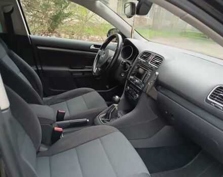 Черный Фольксваген Гольф, объемом двигателя 1.6 л и пробегом 360 тыс. км за 7600 $, фото 26 на Automoto.ua