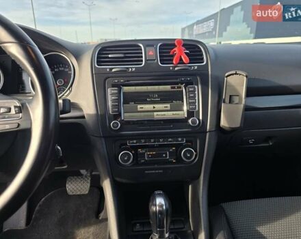 Чорний Фольксваген Гольф, об'ємом двигуна 2 л та пробігом 267 тис. км за 10400 $, фото 31 на Automoto.ua