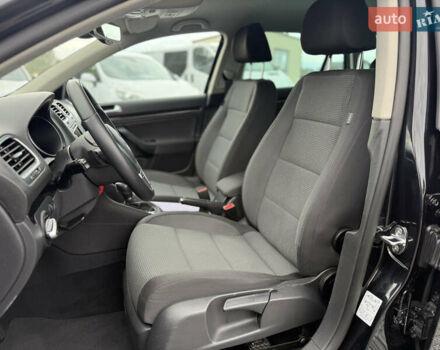 Черный Фольксваген Гольф, объемом двигателя 2 л и пробегом 200 тыс. км за 11900 $, фото 23 на Automoto.ua