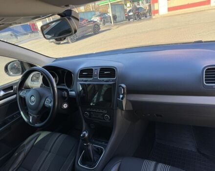 Черный Фольксваген Гольф, объемом двигателя 2 л и пробегом 226 тыс. км за 9500 $, фото 9 на Automoto.ua