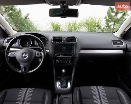Черный Фольксваген Гольф, объемом двигателя 1.97 л и пробегом 256 тыс. км за 10900 $, фото 19 на Automoto.ua
