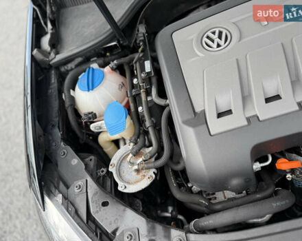 Черный Фольксваген Гольф, объемом двигателя 2 л и пробегом 200 тыс. км за 11900 $, фото 50 на Automoto.ua
