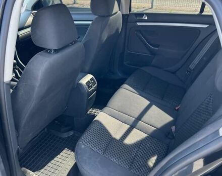 Черный Фольксваген Гольф, объемом двигателя 1.6 л и пробегом 297 тыс. км за 8500 $, фото 6 на Automoto.ua