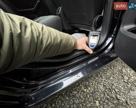 Черный Фольксваген Гольф, объемом двигателя 1.6 л и пробегом 207 тыс. км за 9300 $, фото 81 на Automoto.ua