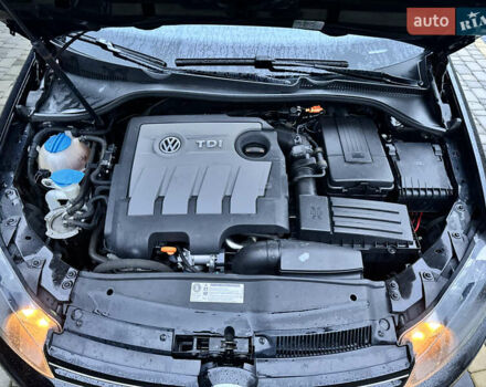 Черный Фольксваген Гольф, объемом двигателя 1.6 л и пробегом 276 тыс. км за 8999 $, фото 29 на Automoto.ua