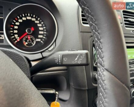 Черный Фольксваген Гольф, объемом двигателя 1.6 л и пробегом 207 тыс. км за 9300 $, фото 25 на Automoto.ua