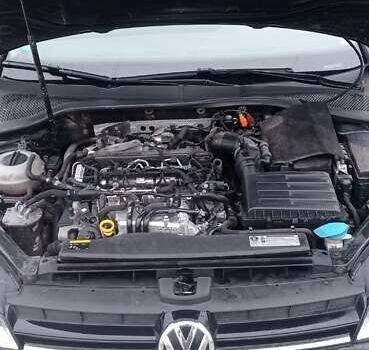 Черный Фольксваген Гольф, объемом двигателя 1.97 л и пробегом 241 тыс. км за 12000 $, фото 11 на Automoto.ua