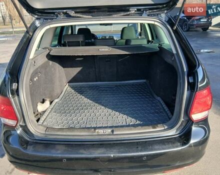 Черный Фольксваген Гольф, объемом двигателя 1.6 л и пробегом 270 тыс. км за 8000 $, фото 3 на Automoto.ua