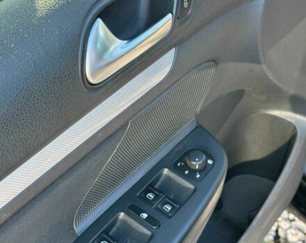 Черный Фольксваген Гольф, объемом двигателя 1.6 л и пробегом 270 тыс. км за 8350 $, фото 8 на Automoto.ua