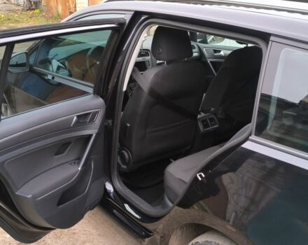 Черный Фольксваген Гольф, объемом двигателя 1.2 л и пробегом 273 тыс. км за 9300 $, фото 8 на Automoto.ua