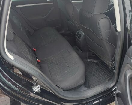 Черный Фольксваген Гольф, объемом двигателя 2 л и пробегом 257 тыс. км за 9250 $, фото 5 на Automoto.ua