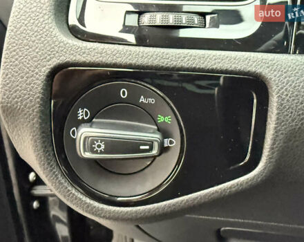 Черный Фольксваген Гольф, объемом двигателя 2 л и пробегом 245 тыс. км за 11700 $, фото 48 на Automoto.ua