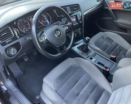 Фольксваген Гольф 2013 в Стрые на Automoto.ua Черный Фольксваген Гольф, объемом двигателя 1.97 л и пробегом 245 тыс. км за 11750 $, фото 25 на Automoto.ua