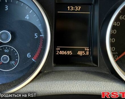 Черный Фольксваген Гольф, объемом двигателя 1.6 л и пробегом 241 тыс. км за 8000 $, фото 2 на Automoto.ua