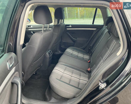 Черный Фольксваген Гольф, объемом двигателя 1.97 л и пробегом 233 тыс. км за 10190 $, фото 33 на Automoto.ua