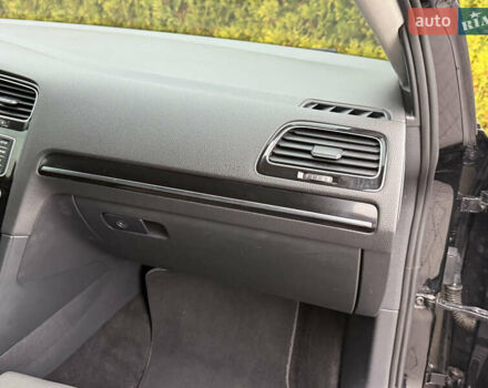 Черный Фольксваген Гольф, объемом двигателя 2 л и пробегом 245 тыс. км за 11700 $, фото 30 на Automoto.ua