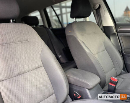 Черный Фольксваген Гольф, объемом двигателя 1.6 л и пробегом 290 тыс. км за 13199 $, фото 21 на Automoto.ua