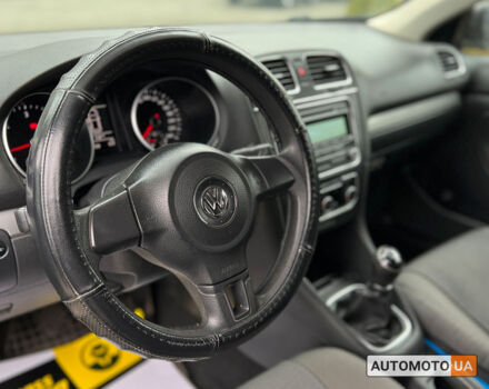 Черный Фольксваген Гольф, объемом двигателя 1.6 л и пробегом 267 тыс. км за 9600 $, фото 16 на Automoto.ua