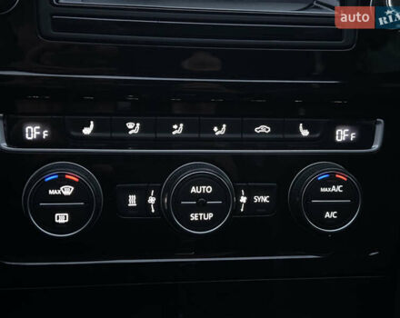 Черный Фольксваген Гольф, объемом двигателя 0 л и пробегом 245 тыс. км за 13200 $, фото 28 на Automoto.ua