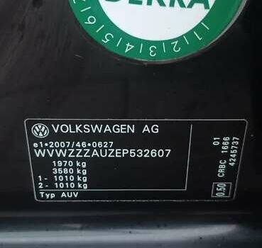 Черный Фольксваген Гольф, объемом двигателя 1.97 л и пробегом 241 тыс. км за 12000 $, фото 10 на Automoto.ua