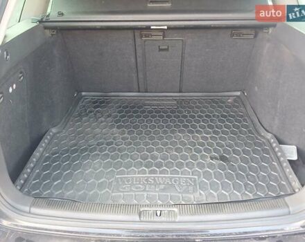 Черный Фольксваген Гольф, объемом двигателя 1.6 л и пробегом 266 тыс. км за 8600 $, фото 32 на Automoto.ua