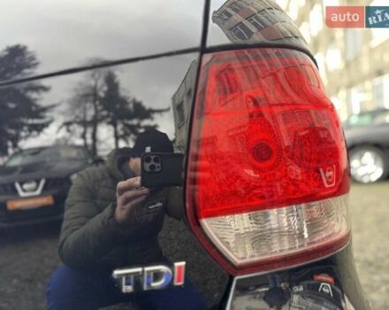 Черный Фольксваген Гольф, объемом двигателя 1.6 л и пробегом 207 тыс. км за 9300 $, фото 43 на Automoto.ua