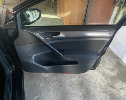 Черный Фольксваген Гольф, объемом двигателя 1.6 л и пробегом 270 тыс. км за 9300 $, фото 2 на Automoto.ua