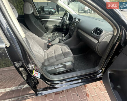 Чорний Фольксваген Гольф, об'ємом двигуна 1.6 л та пробігом 320 тис. км за 8200 $, фото 11 на Automoto.ua