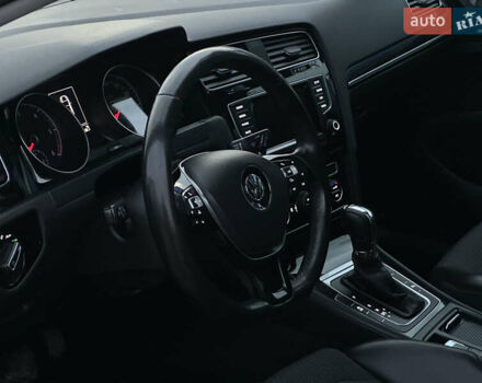 Черный Фольксваген Гольф, объемом двигателя 0 л и пробегом 245 тыс. км за 13200 $, фото 8 на Automoto.ua