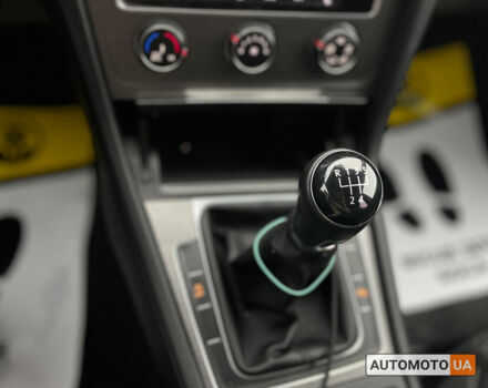 Черный Фольксваген Гольф, объемом двигателя 1.6 л и пробегом 246 тыс. км за 10300 $, фото 18 на Automoto.ua