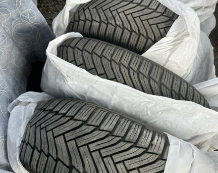 Чорний Фольксваген Гольф, об'ємом двигуна 1.6 л та пробігом 320 тис. км за 8200 $, фото 45 на Automoto.ua