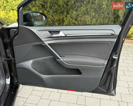 Черный Фольксваген Гольф, объемом двигателя 2 л и пробегом 245 тыс. км за 11700 $, фото 32 на Automoto.ua