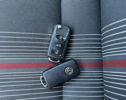 Черный Фольксваген Гольф, объемом двигателя 1.6 л и пробегом 279 тыс. км за 8400 $, фото 19 на Automoto.ua