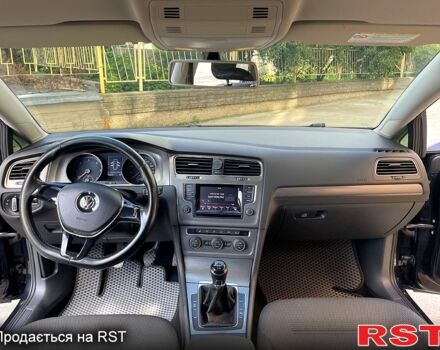 Чорний Фольксваген Гольф, об'ємом двигуна 1.6 л та пробігом 330 тис. км за 9300 $, фото 5 на Automoto.ua