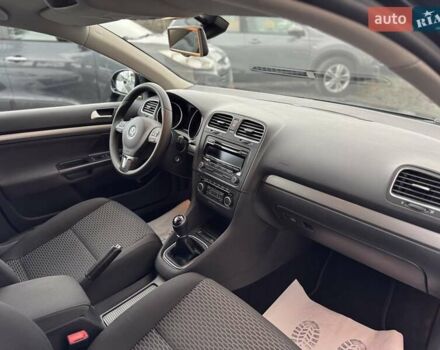 Черный Фольксваген Гольф, объемом двигателя 1.6 л и пробегом 207 тыс. км за 9300 $, фото 53 на Automoto.ua