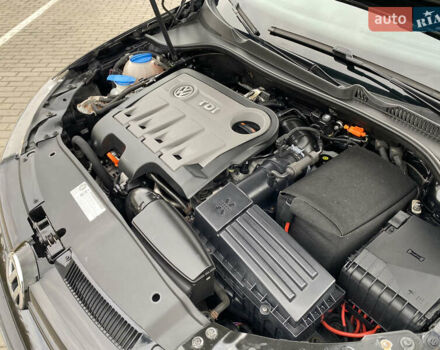 Черный Фольксваген Гольф, объемом двигателя 1.97 л и пробегом 233 тыс. км за 10190 $, фото 49 на Automoto.ua