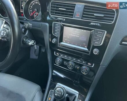 Фольксваген Гольф 2013 в Стрые на Automoto.ua Черный Фольксваген Гольф, объемом двигателя 1.97 л и пробегом 245 тыс. км за 11750 $, фото 36 на Automoto.ua