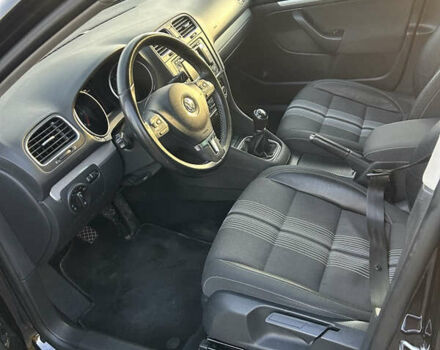 Черный Фольксваген Гольф, объемом двигателя 1.6 л и пробегом 237 тыс. км за 8150 $, фото 9 на Automoto.ua